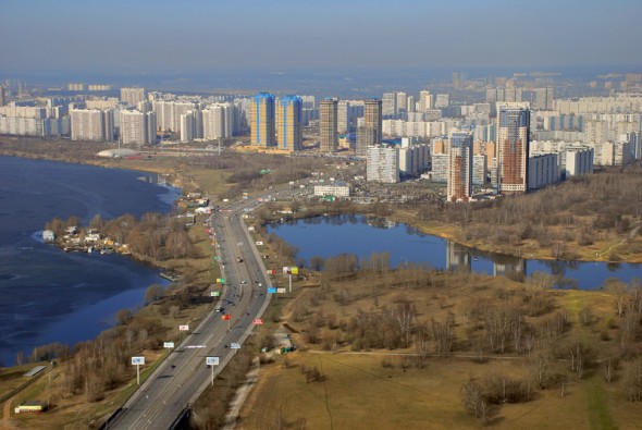 вид на Строгино с Алых парусов